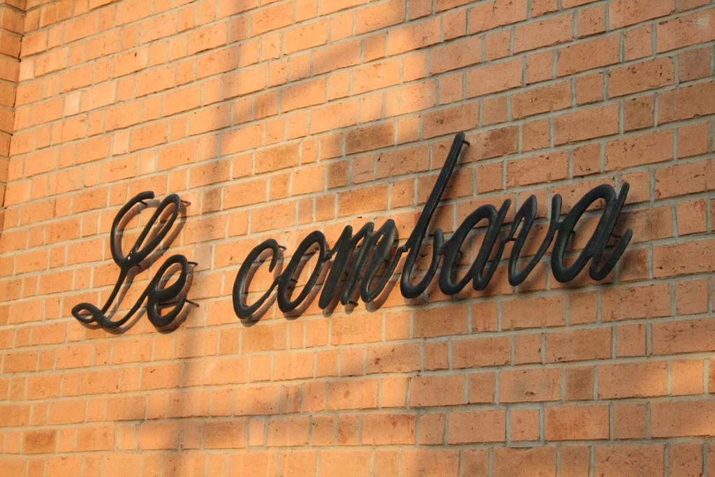 Hotel Restaurant Le Combava Antananarivo Kültér fotó