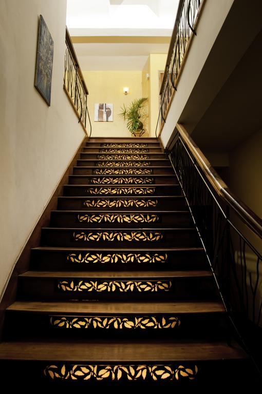 Hotel Restaurant Le Combava Antananarivo Kültér fotó
