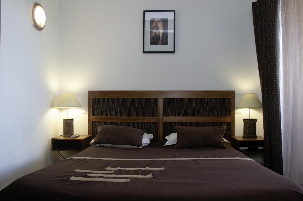 Hotel Restaurant Le Combava Antananarivo Szoba fotó