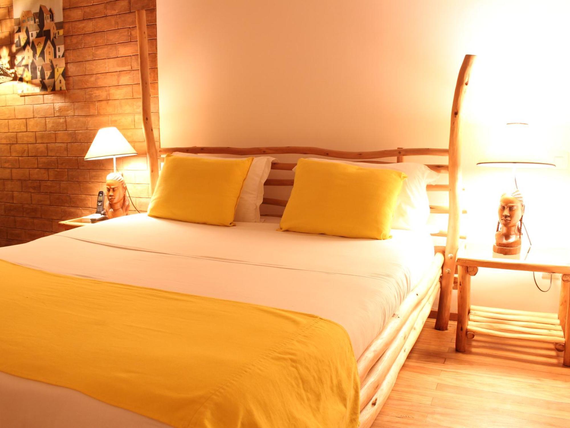 Hotel Restaurant Le Combava Antananarivo Kültér fotó