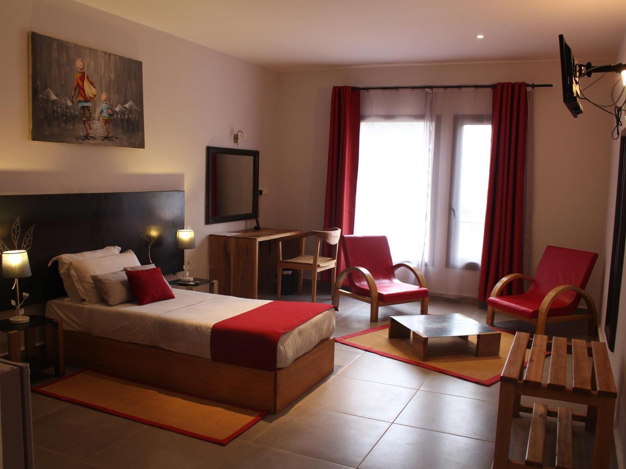 Hotel Restaurant Le Combava Antananarivo Kültér fotó