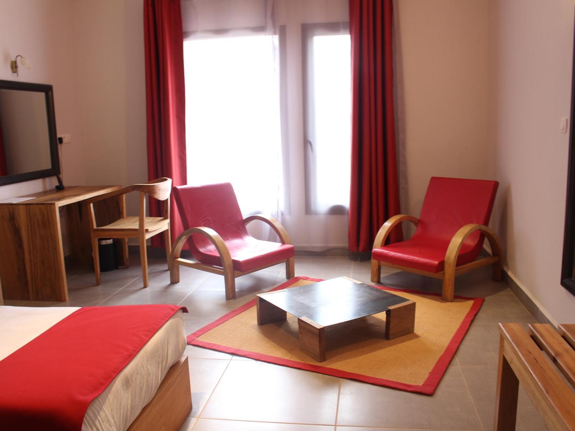 Hotel Restaurant Le Combava Antananarivo Kültér fotó
